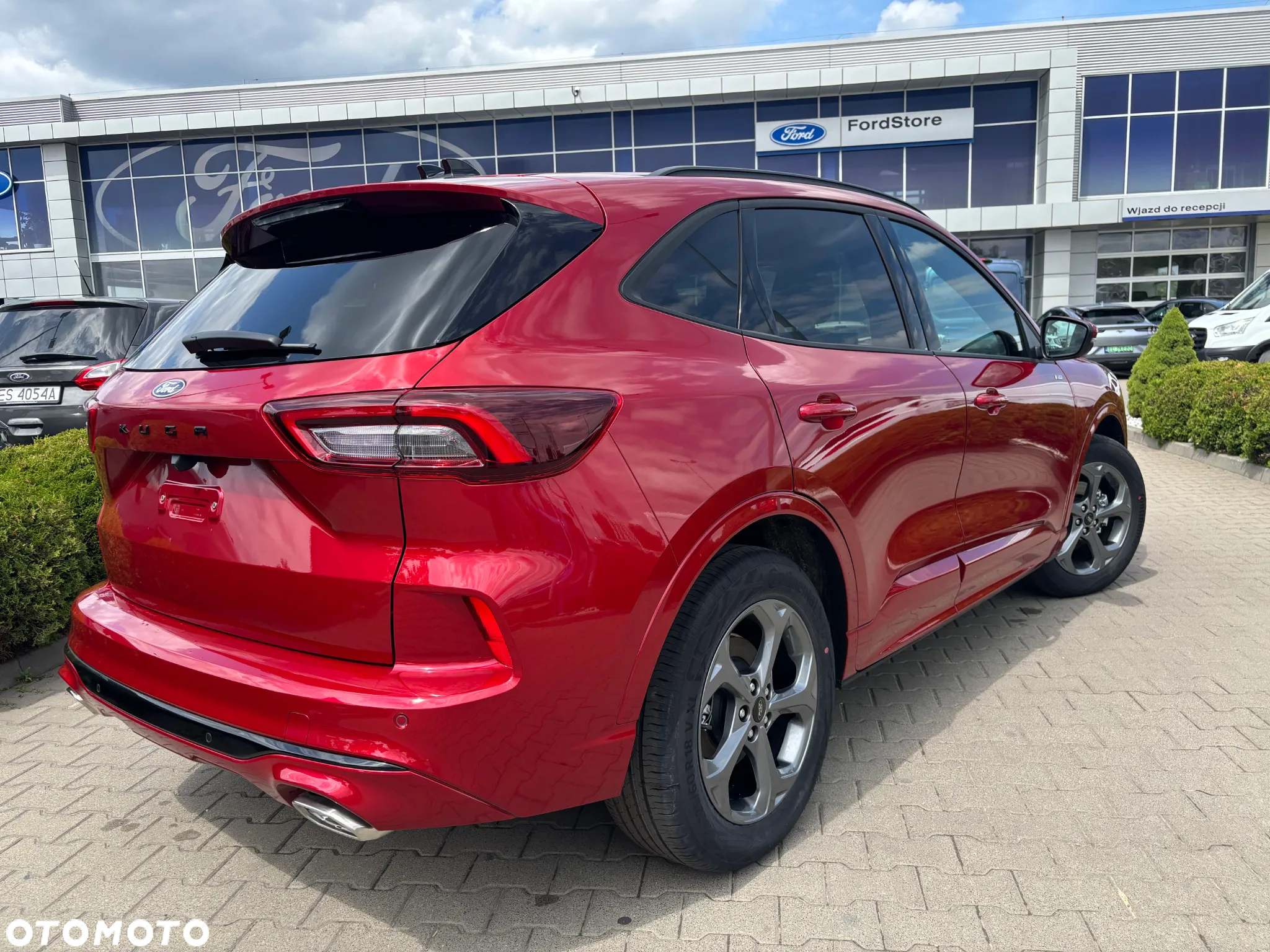 Ford Kuga 1.5 EcoBoost FWD ST-Line - 9