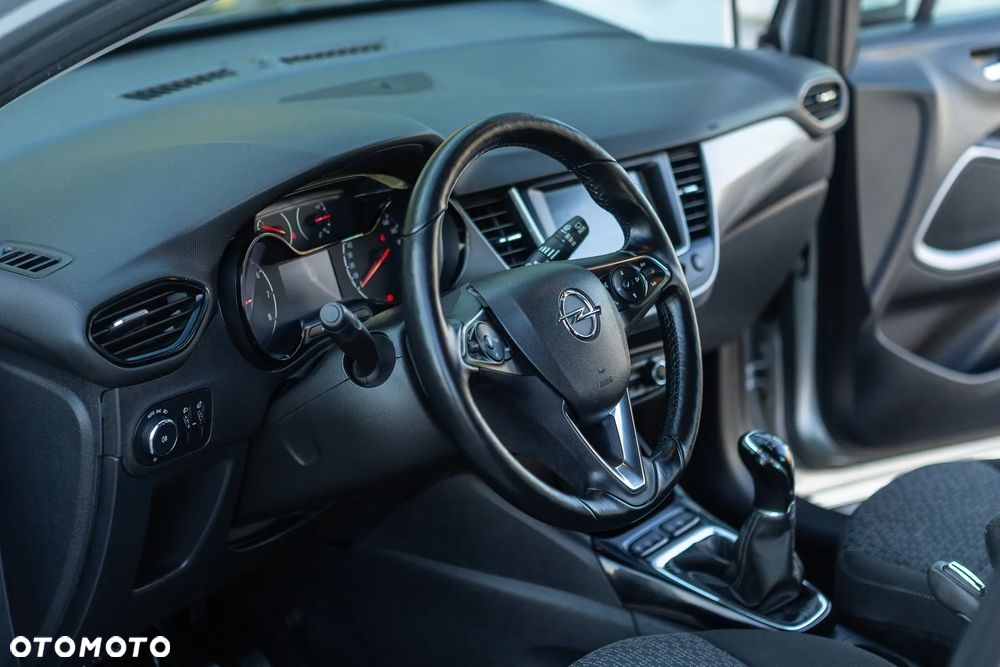 Opel Crossland X - 34