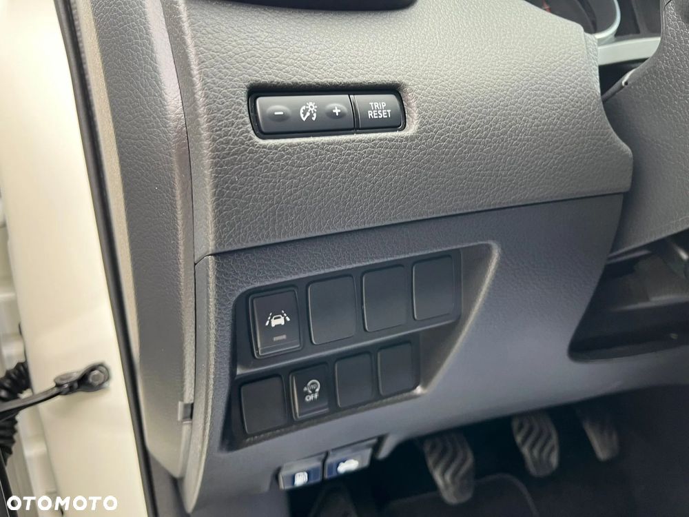 Nissan Qashqai 1.3 DIG-T N-Connecta - 35