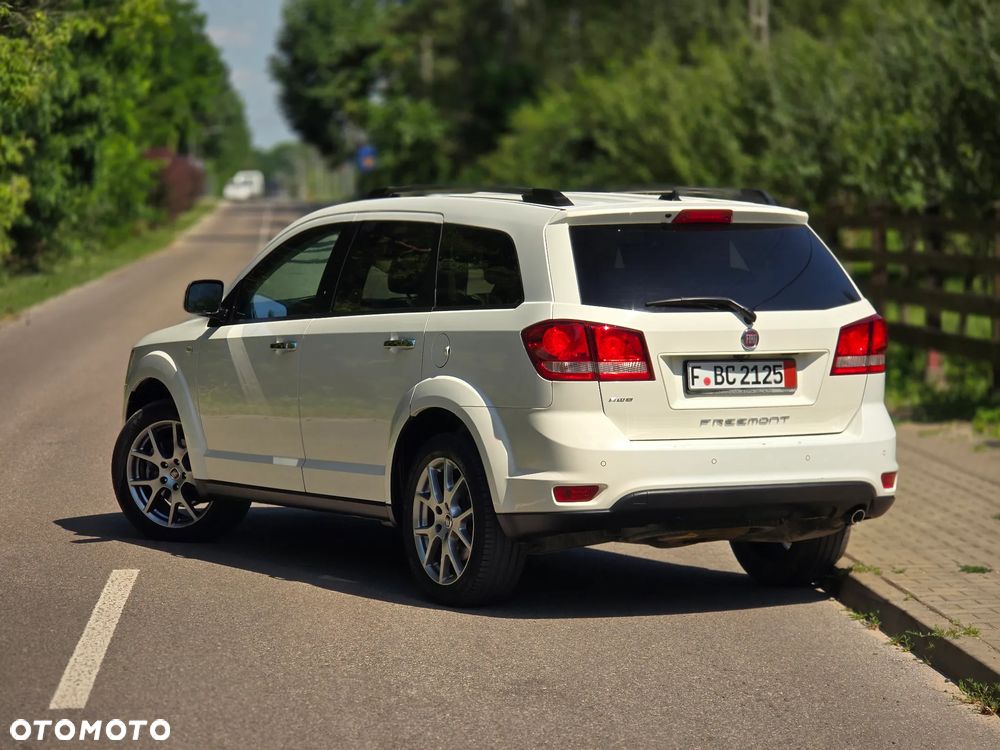 Fiat Freemont 2.0 Multijet Lounge AWD - 3