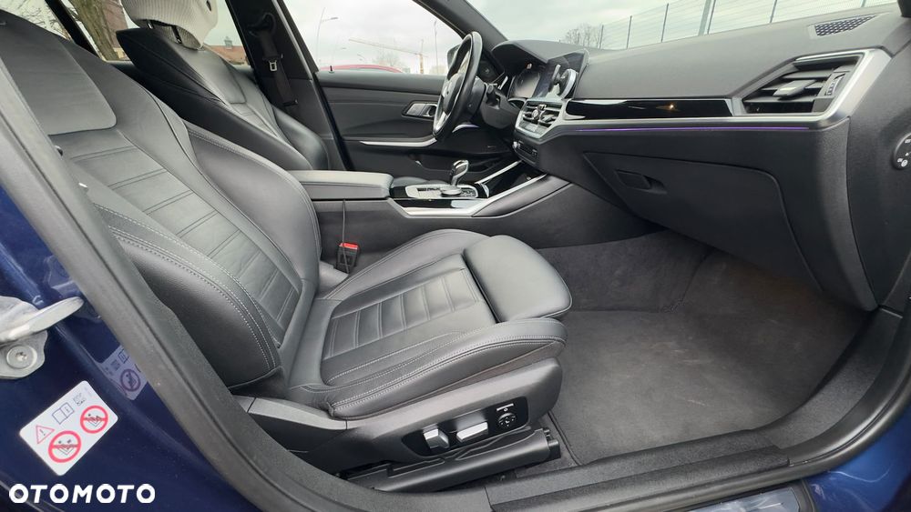 BMW Seria 3 320d xDrive Luxury Line - 30