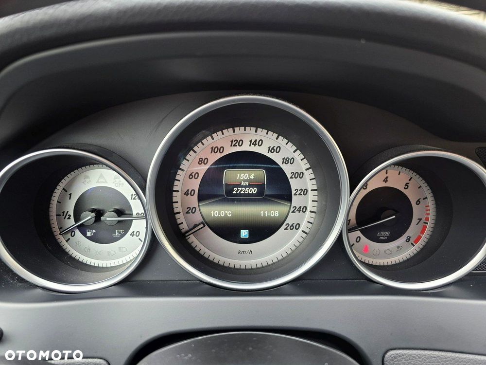 Mercedes-Benz Klasa C 180 T Edition - 17