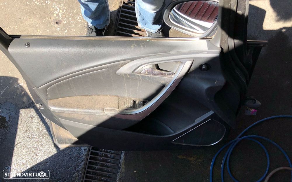 OPEL ASTRA J PORTA FRENTE ESQUERDA - PF574 - 5