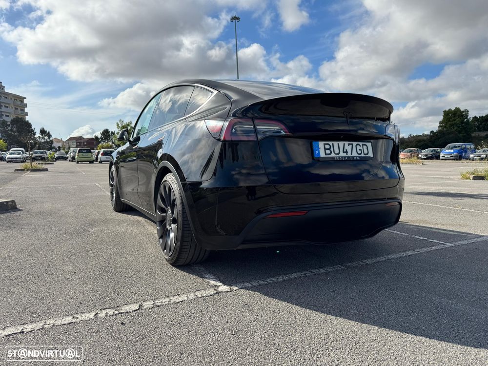 Tesla Model Y Performance Dual Motor AWD - 10