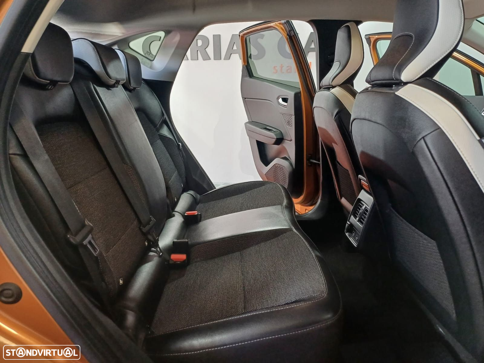 Renault Captur 1.0 TCe Intens - 12