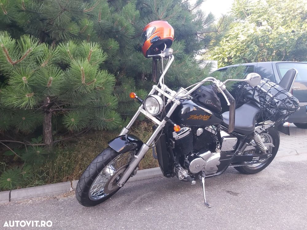 Honda VT 750DC Black Widow - 2
