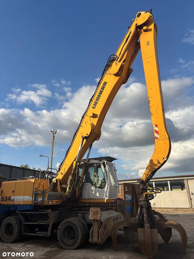 Liebherr A934C - 1