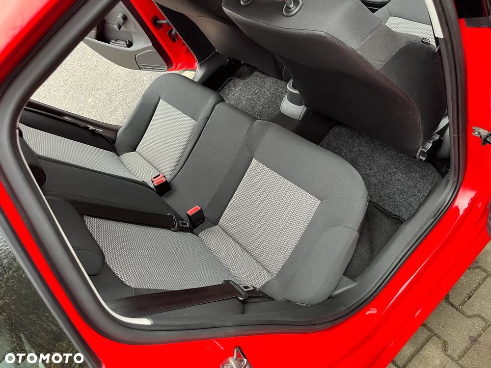 Volkswagen Polo - 15