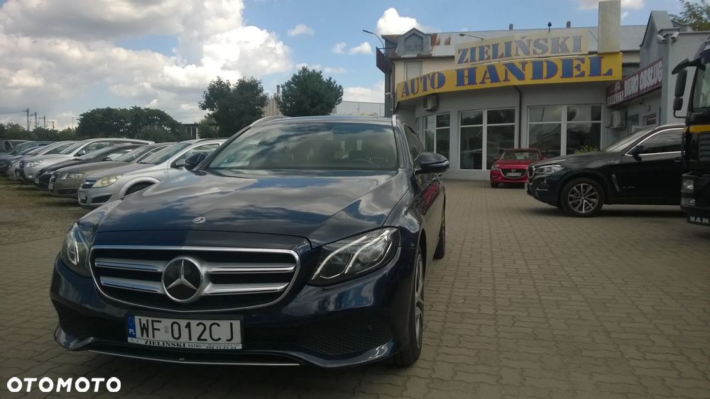 Mercedes-Benz Klasa E 350 d 4Matic 9G-TRONIC Exclusive - 1