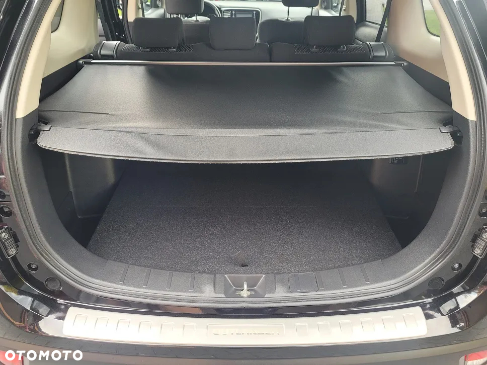 Mitsubishi Outlander 2.0 Intense 2WD CVT - 15