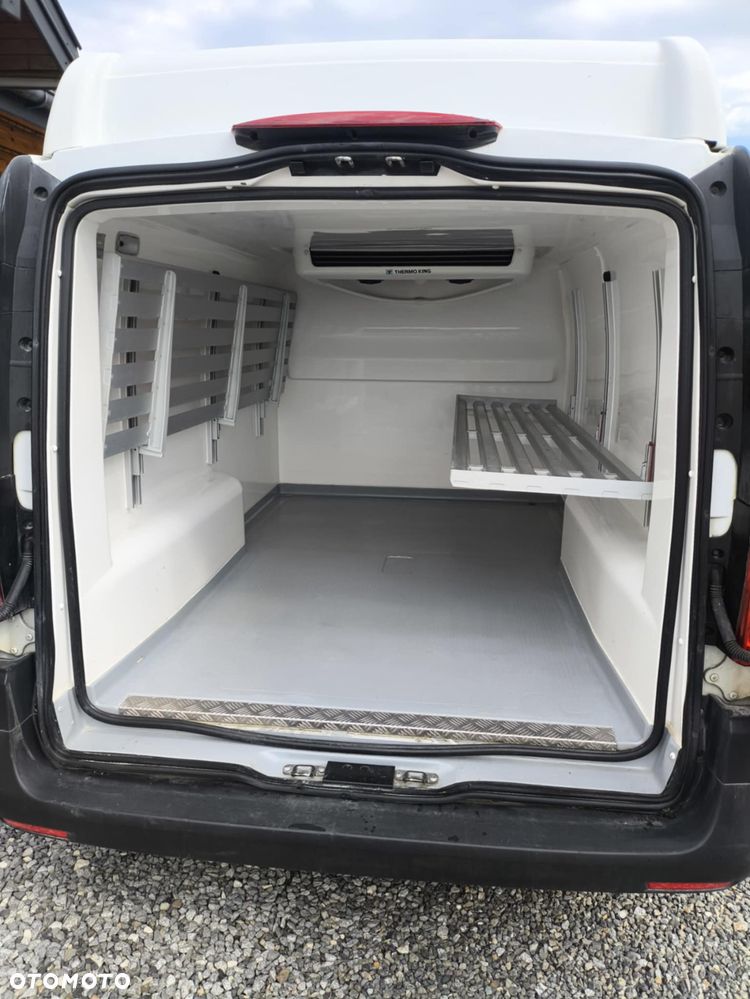 Mercedes-Benz VITO - 8