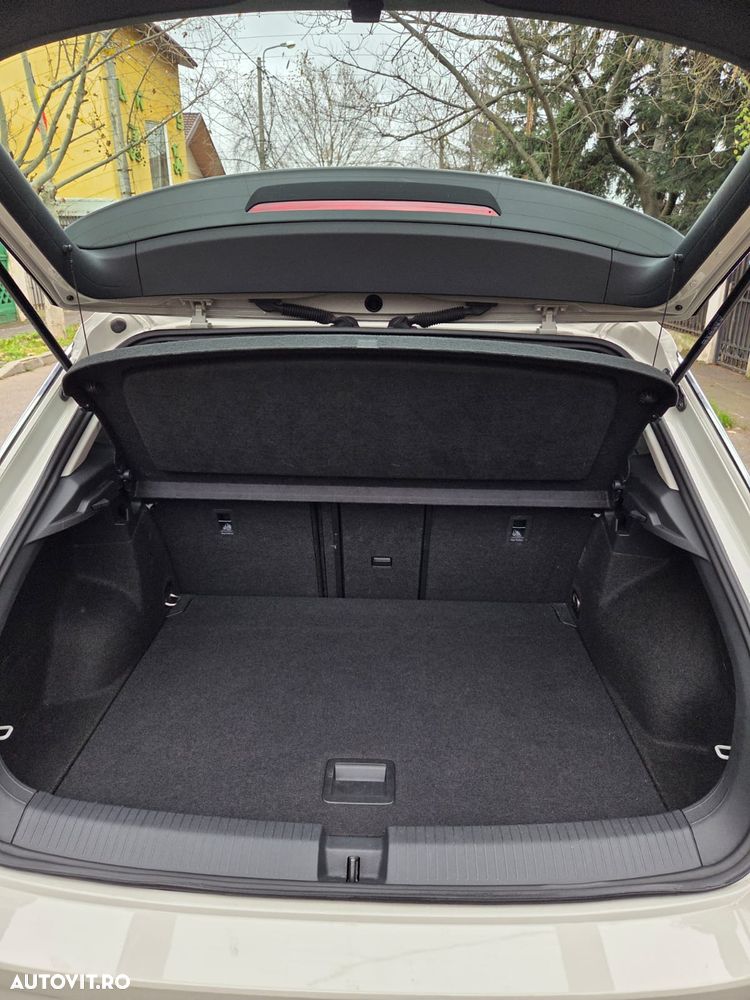 Volkswagen T-Roc 1.5 TSI DSG Life - 23