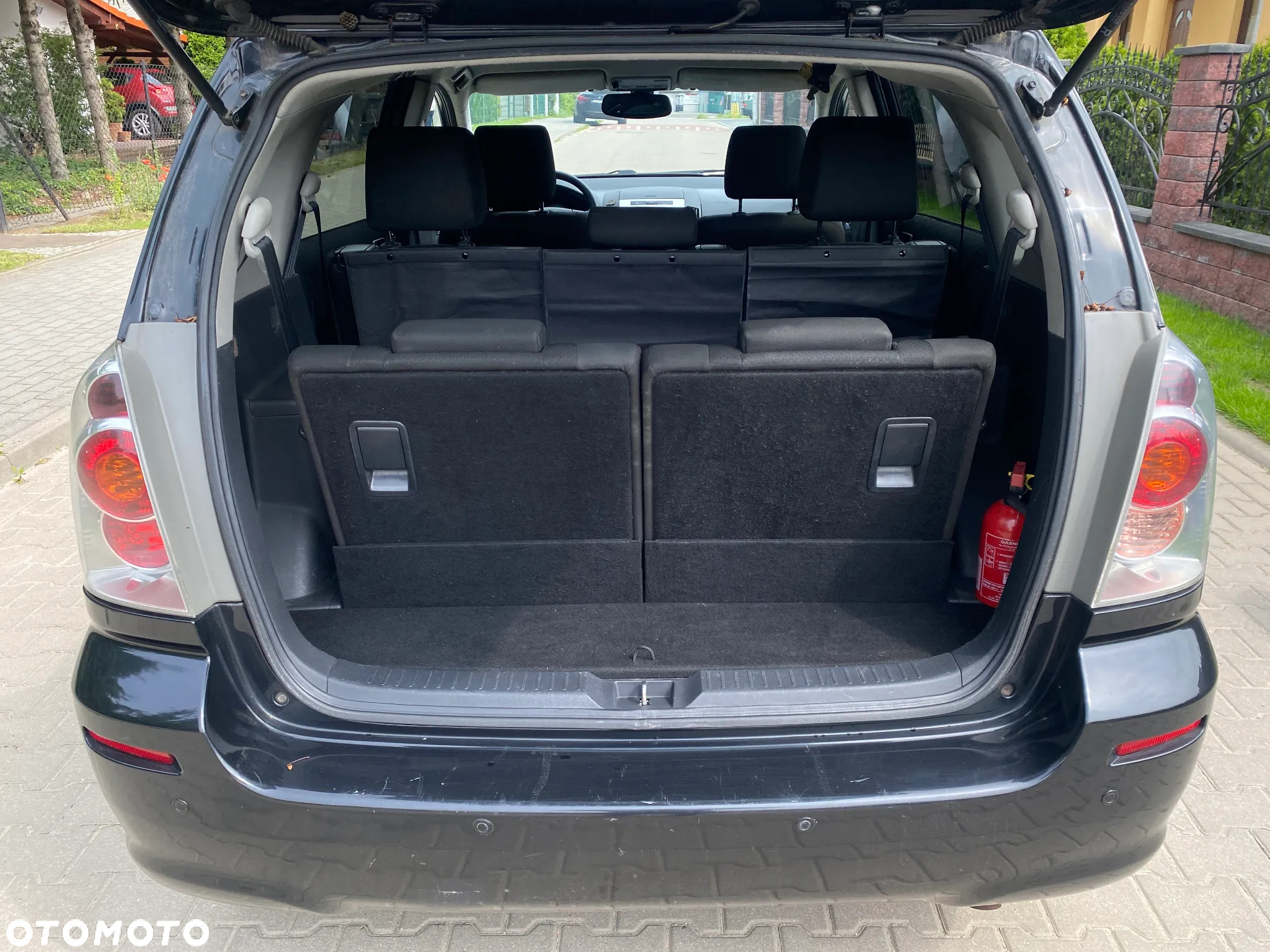 Toyota Corolla Verso 1.8 Premium + 7os - 8