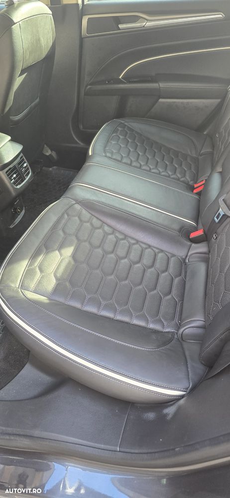 Ford Mondeo 2.0 HEV Vignale - 9