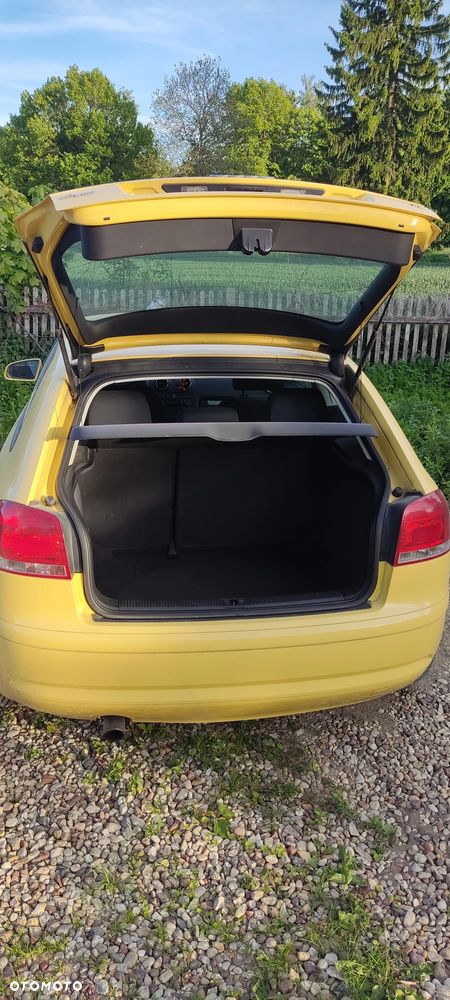 Audi A3 3-drzwiowe 1.6 Ambiente - 4