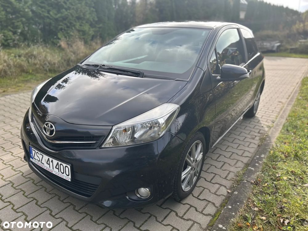 Toyota Yaris 1.4 D-4D Premium - 3