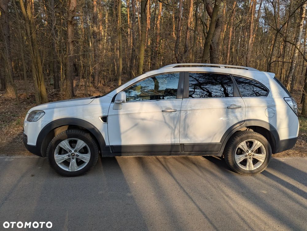 Chevrolet Captiva 2.0 4WD 7 Sitzer Automatik LT - 20