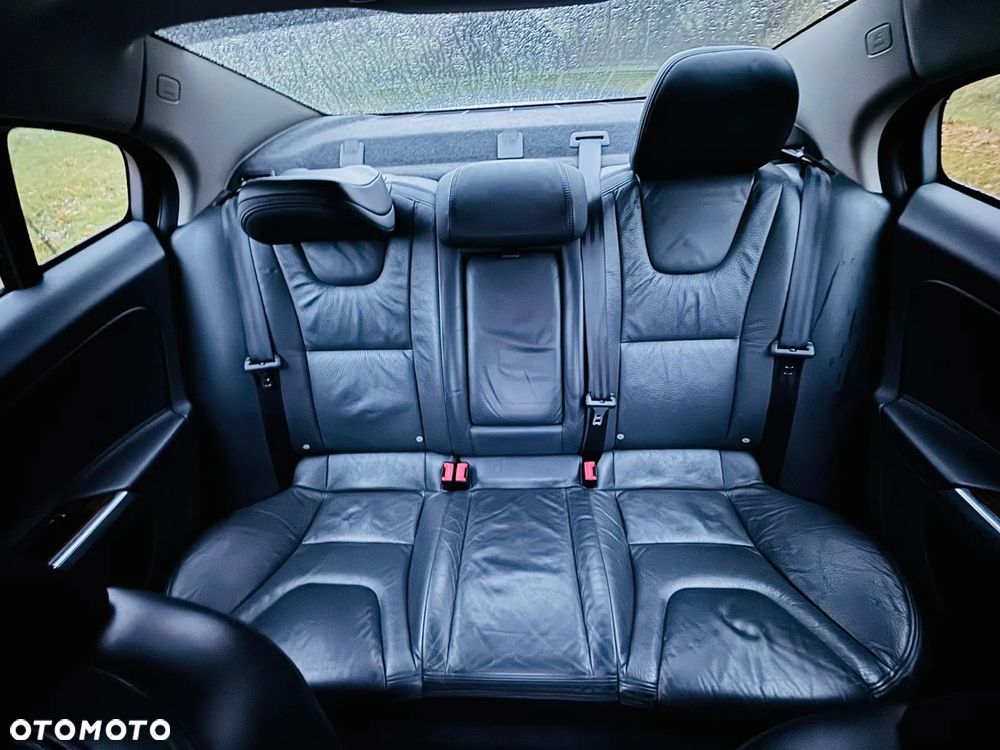 Volvo S60 2.5 T5 - 16