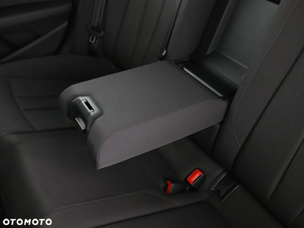 Audi A4 Avant 30 TDI mHEV S tronic - 38