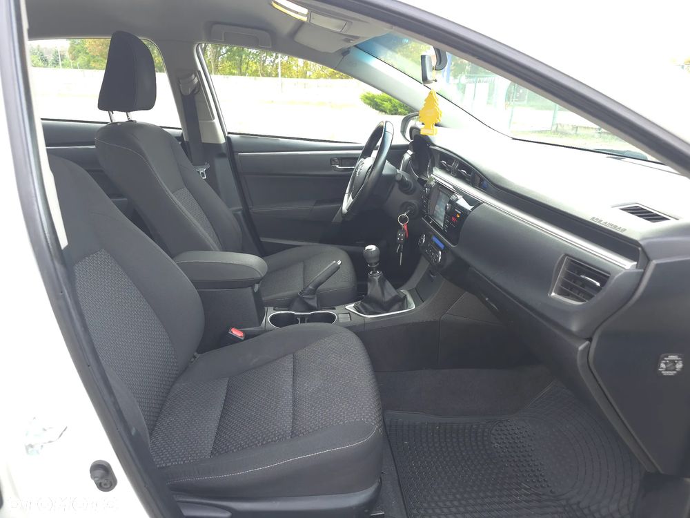 Toyota Corolla 1.6 Premium - 14