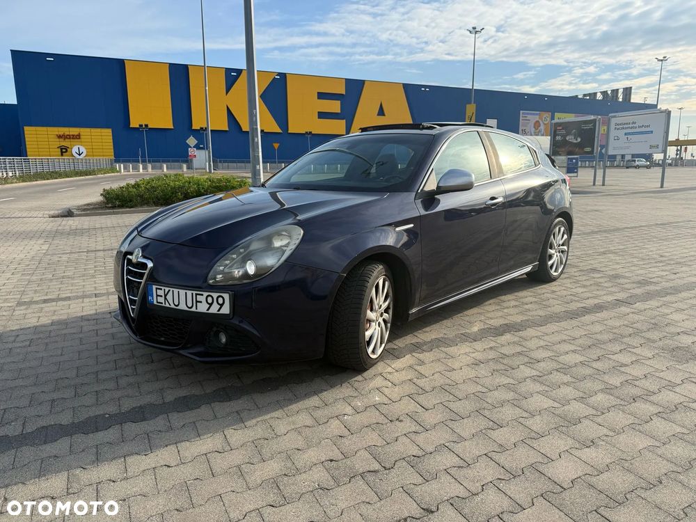 Alfa Romeo Giulietta 2.0 JTDM Distinctive - 1