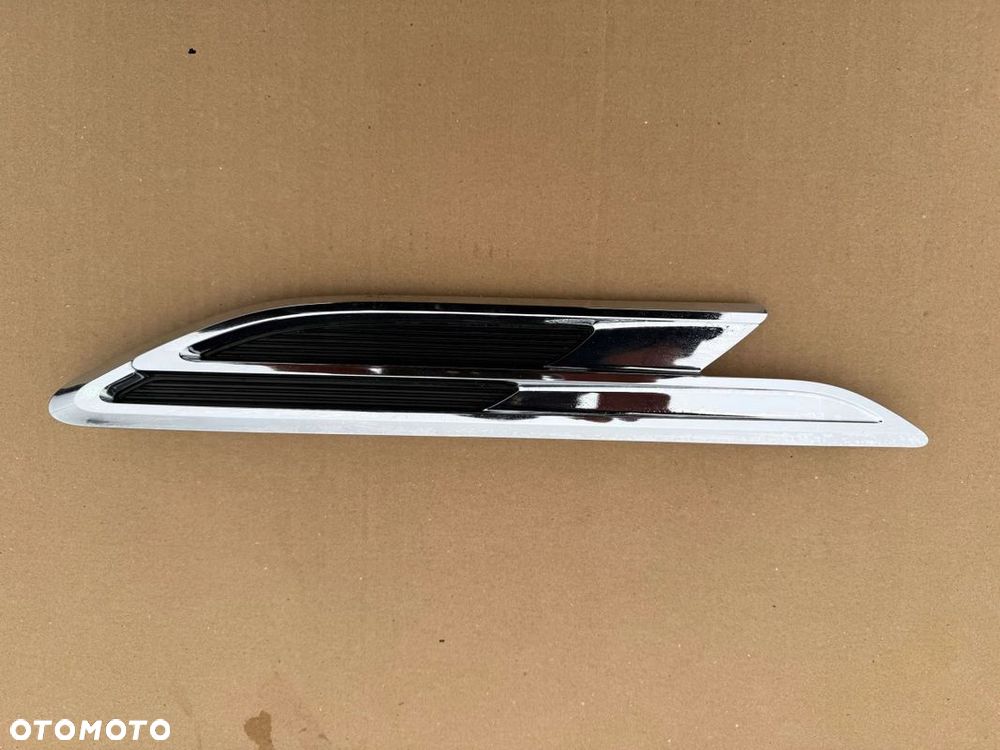 CHROM LISTWA W BŁOTNIK Bentley Bentayga LIFT 2020- ORYGINAŁ BEZ USZKODZEŃ - 1