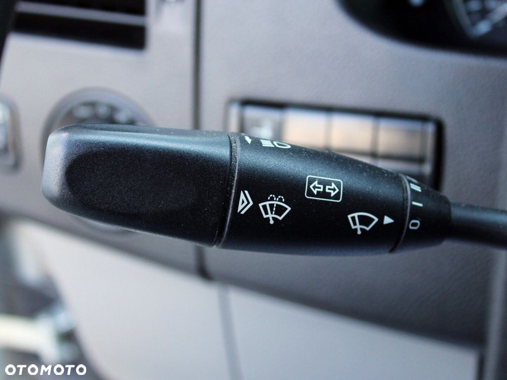 Mercedes-Benz Sprinter L4H2 - 31