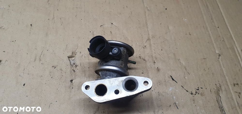 Zawór EGR VW Phaeton 3.2 R32 022131119B 021131101E - 3