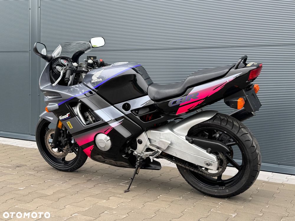 Honda CBR - 19