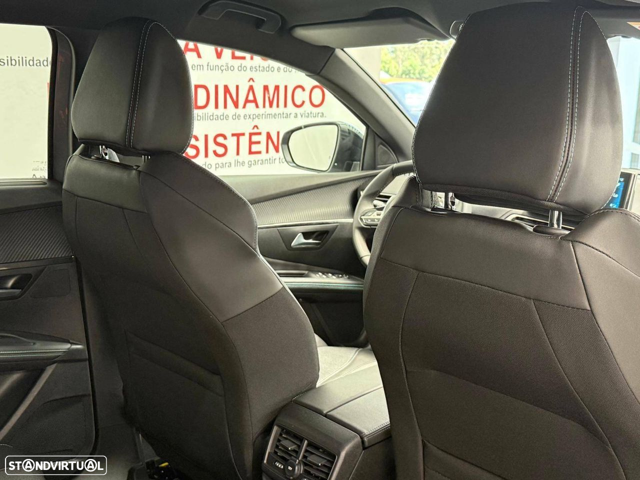 Peugeot 5008 1.5 BlueHDi Allure Pack EAT8 - 21