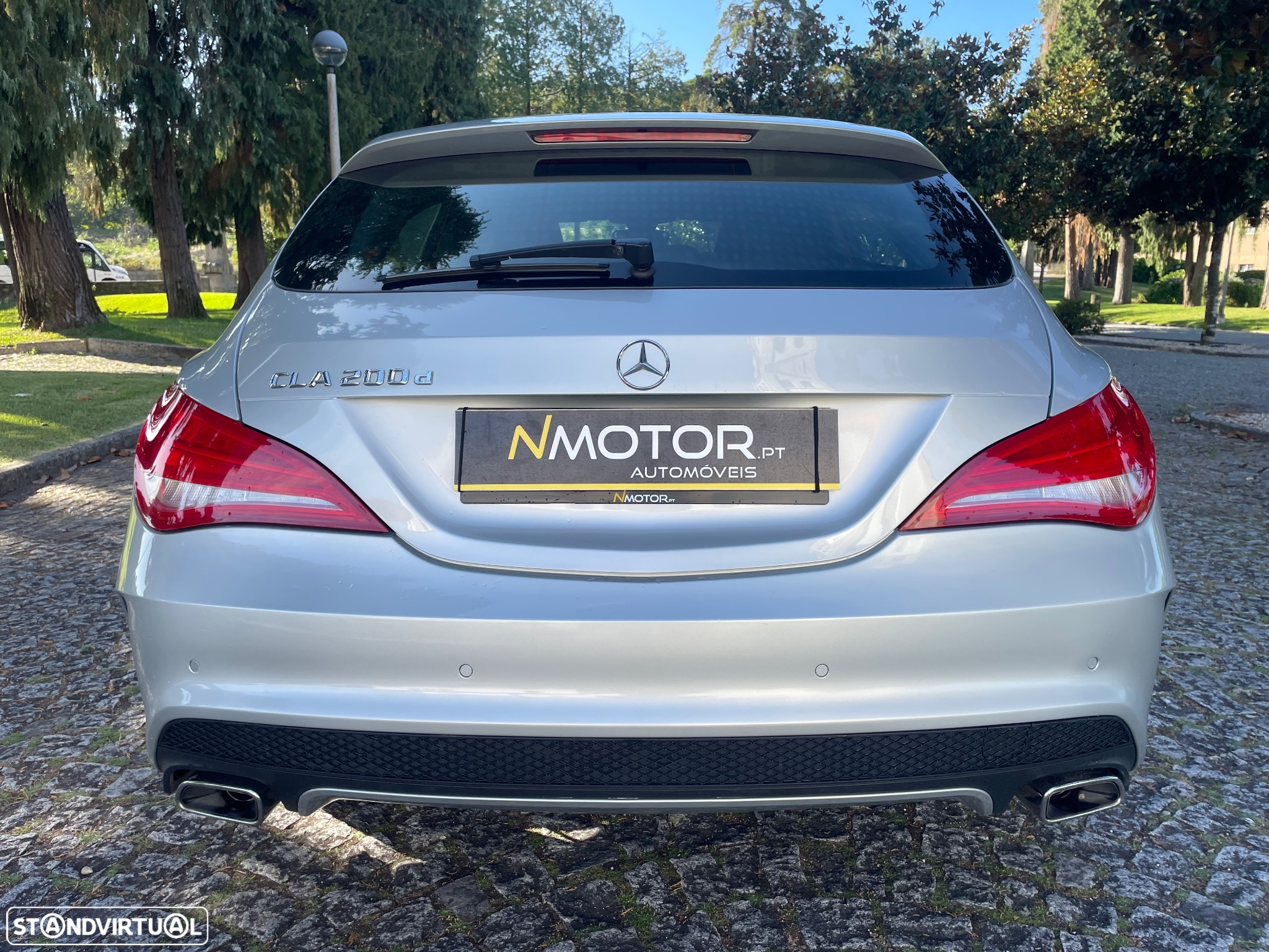 Mercedes-Benz CLA 200 d Shooting Brake AMG Line Aut. - 16