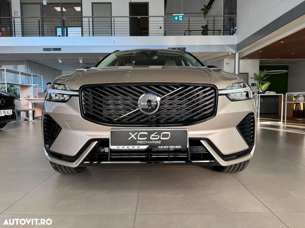 Volvo XC 60 Recharge T6 Twin Engine eAWD Inscription Expression - 2