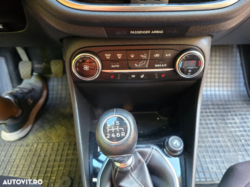 Ford Fiesta 1.0 EcoBoost Titanium - 10