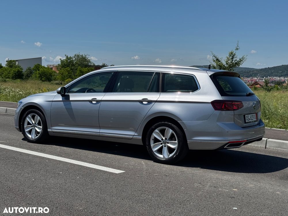 VOLKSWAGEN Passat 2021 — imagine 14