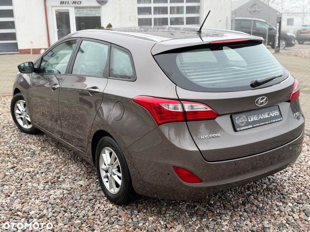 Hyundai i30 - 12