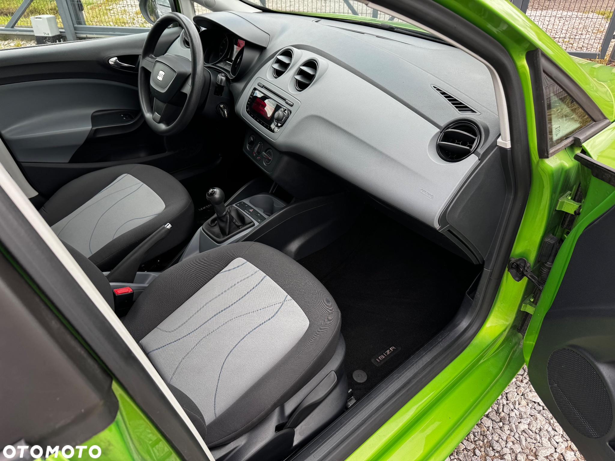 Seat Ibiza 1.2 12V Reference Viva - 24