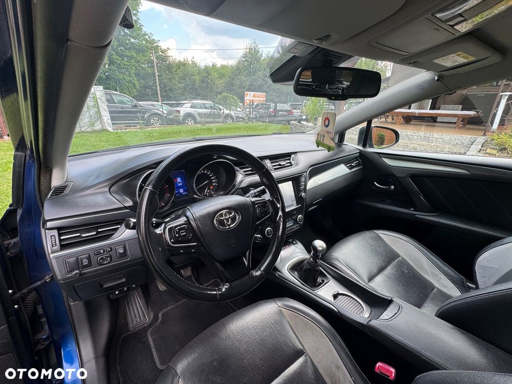 Toyota Avensis 2.0 D-4D Prestige - 12