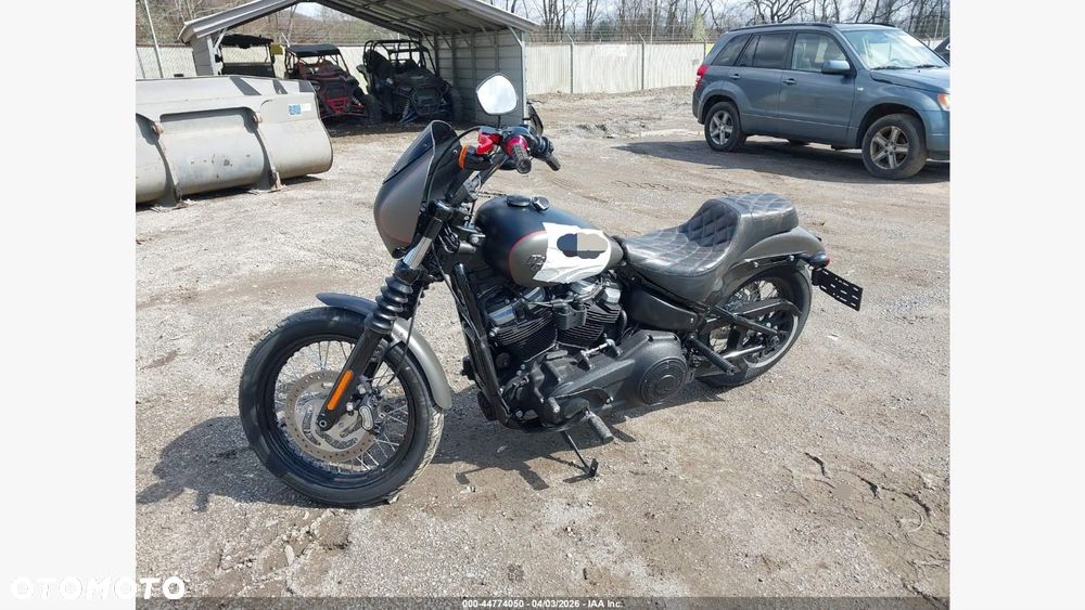 Harley-Davidson Softail Street Bob - 3