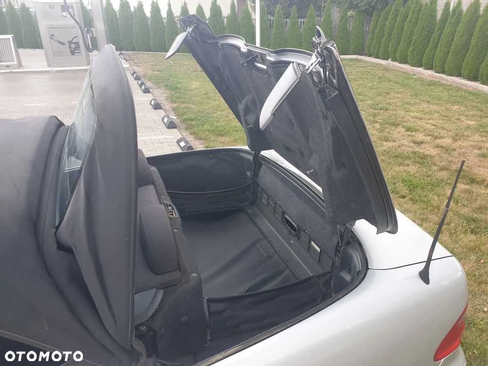 Mercedes-Benz CLK - 10