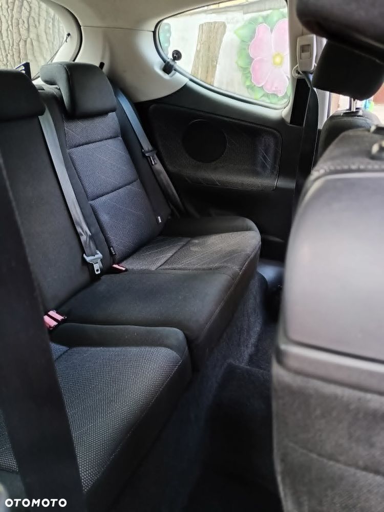 Peugeot 207 1.4 16V Trendy - 4