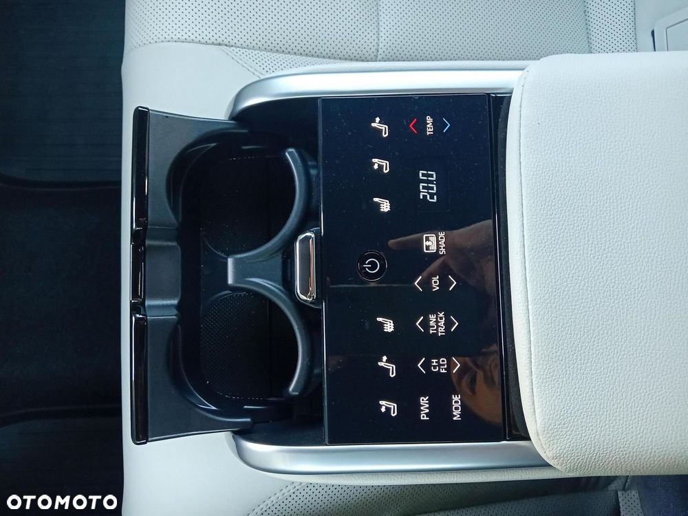 Toyota Camry - 20