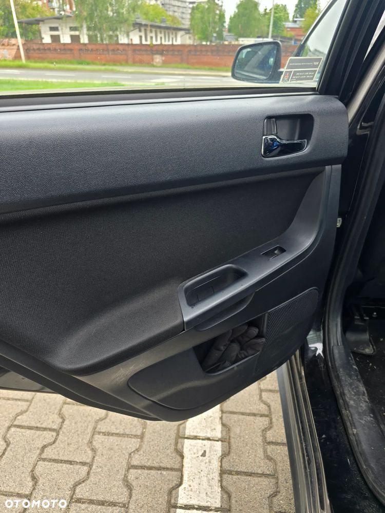 Mitsubishi Lancer 1.8 Intense - 13