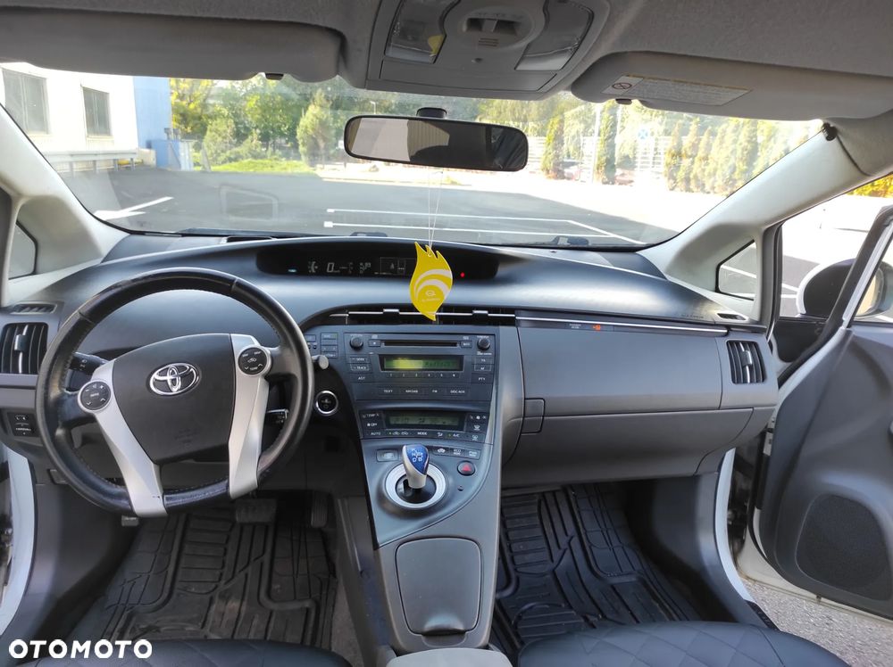 Toyota Prius - 14