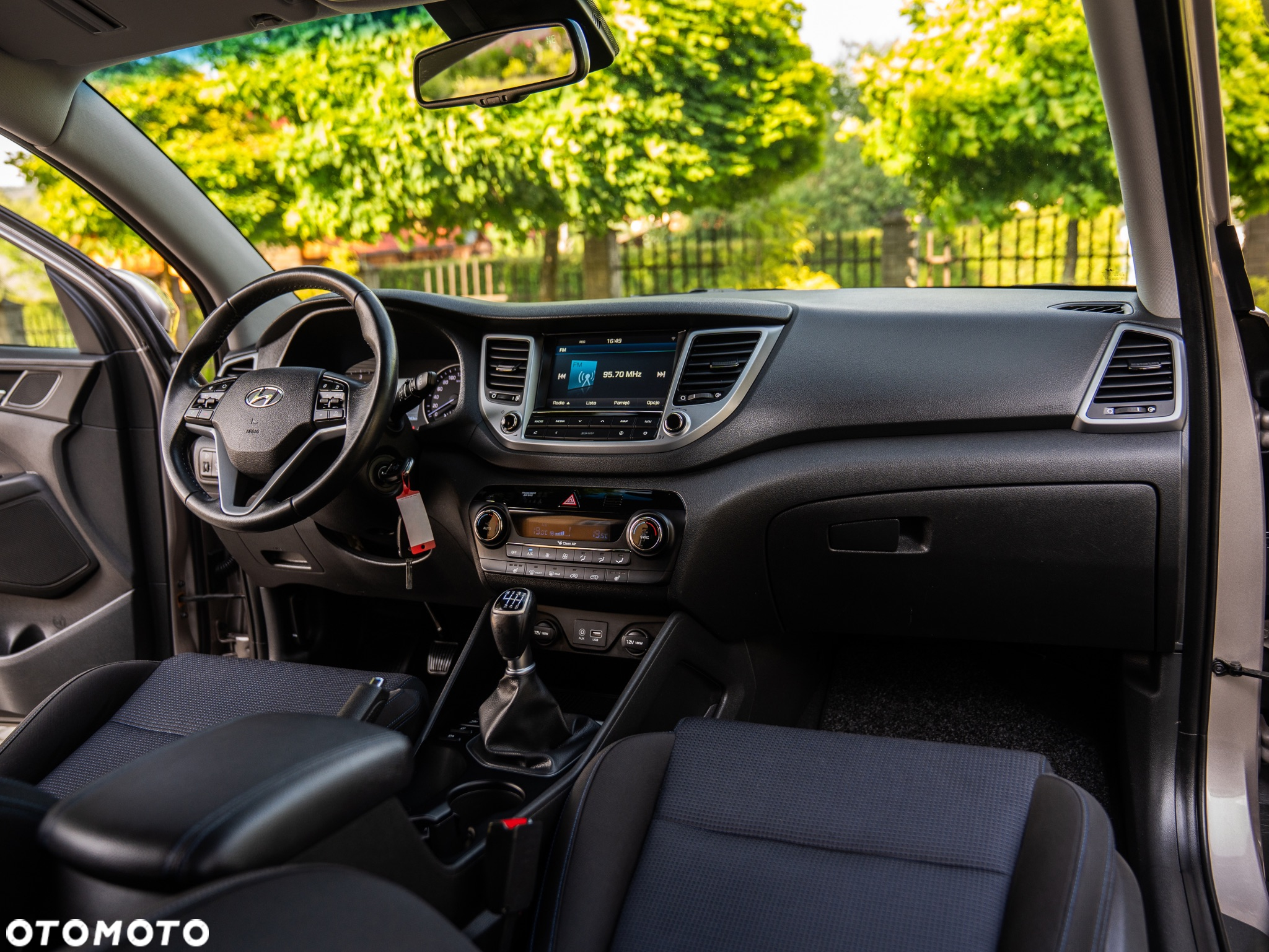 Hyundai Tucson blue 1.7 CRDi 2WD Style - 39