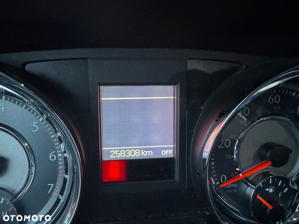 Chrysler Town & Country 3.6 Touring - 18