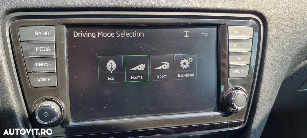 Skoda Octavia 2.0 TDI DSG 4X4 RS - 17