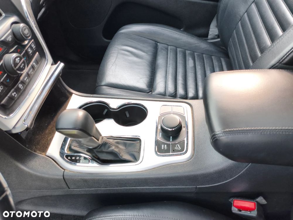 Jeep Grand Cherokee - 14