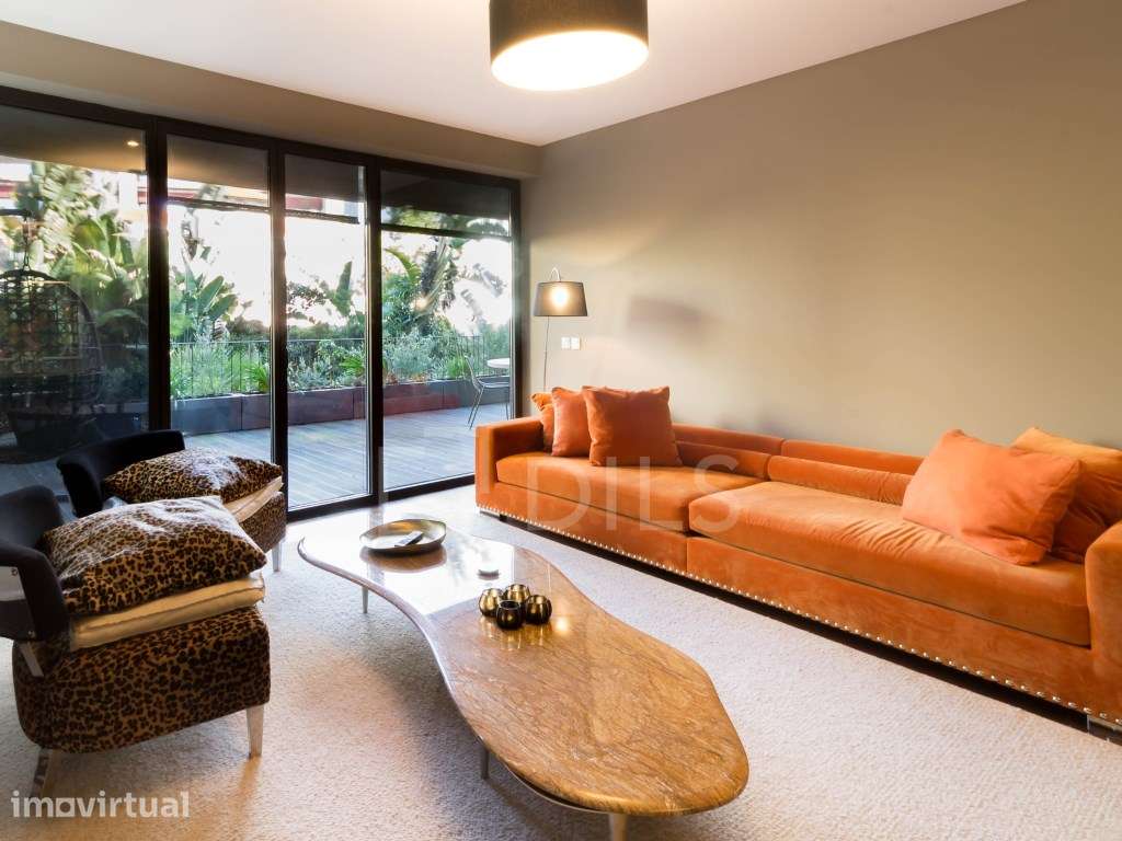 Apartamento T2 mobilado, com terraço e estacionamento, em Alcântara - Grande imagem: 4/21