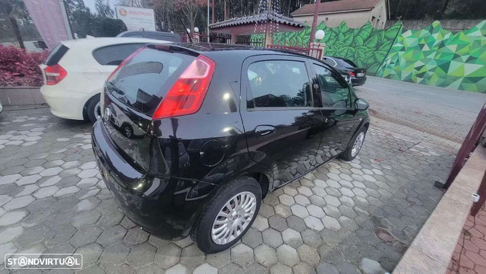 Fiat Punto 1.2 Lounge S&S - 8