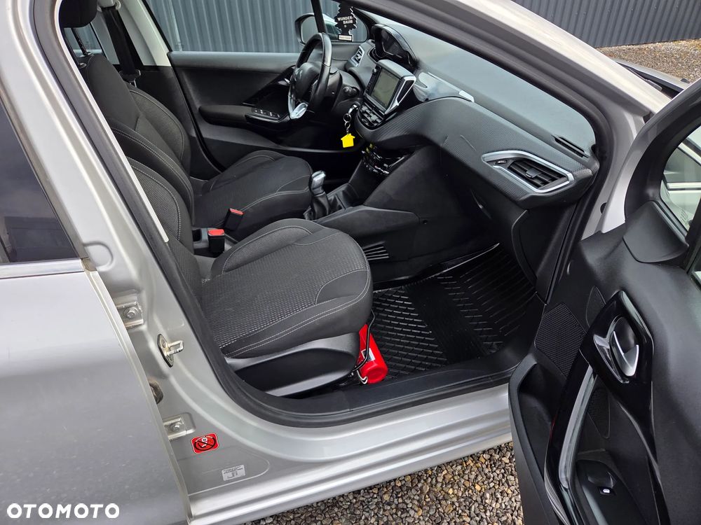 Peugeot 208 PureTech 110 Stop & Start Active - 19